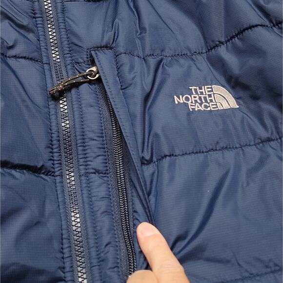 The North Face Men's Primaloft Insulated Lightweight Blue Puffer Jacket - Picture 6 of 8